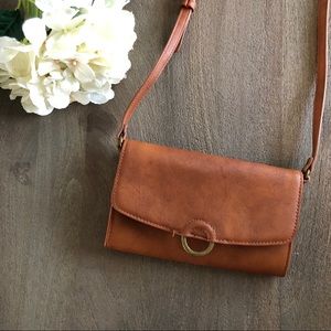 Crossbody purse